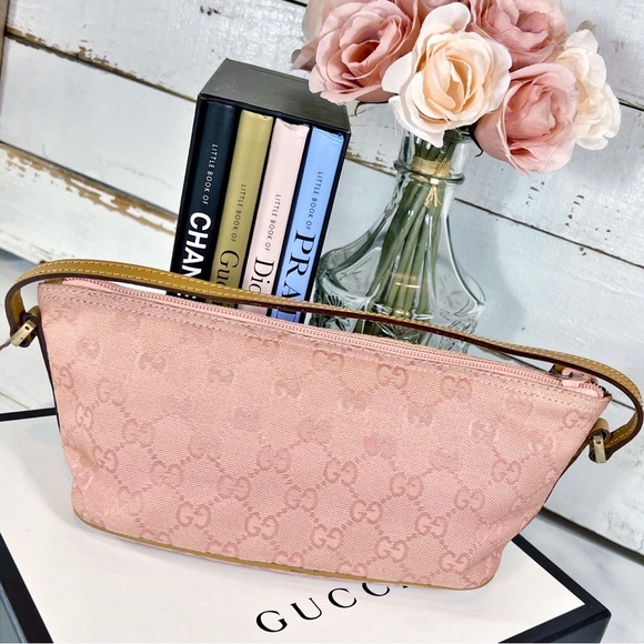 |SOLD| Gucci Pink Monogram Boat Pochette Handbag - Picture 4 of 9